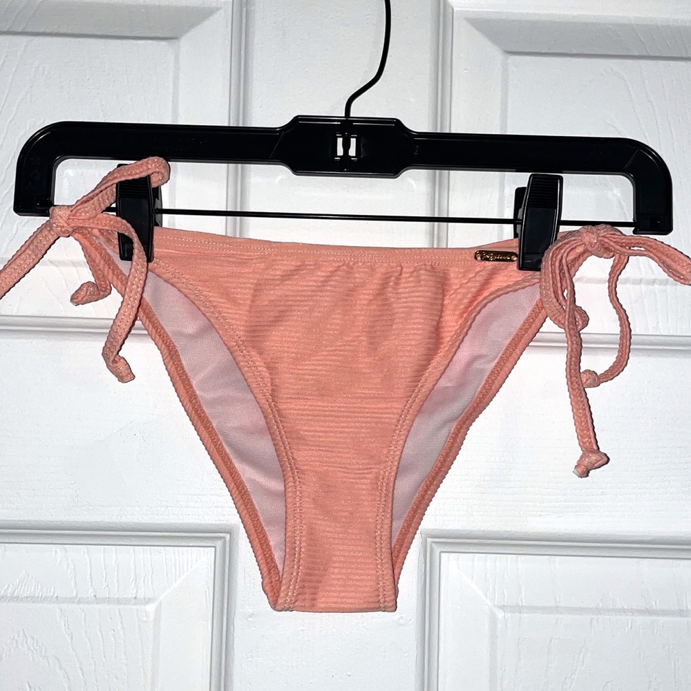 NEW SWIMWEAR | 2 piece Coral - Picture 3 of 7